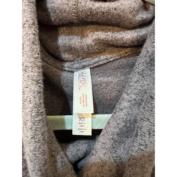 gilligan o'malley Lounge Top Cowl Neck Gray Long Sleeved XS Target - Picture 3 of 8